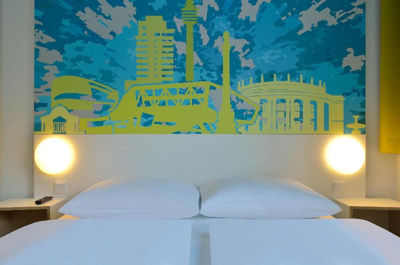 B&B Hotel Stuttgart-City - Oda