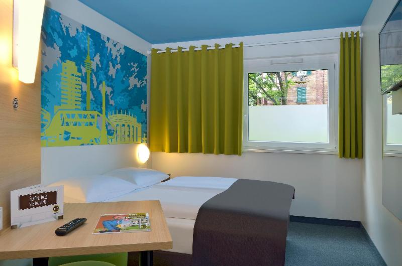 B&B Hotel Stuttgart-City - Oda