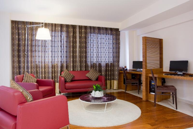 Holiday Inn Salerno-Cava de' Tirreni - Genel