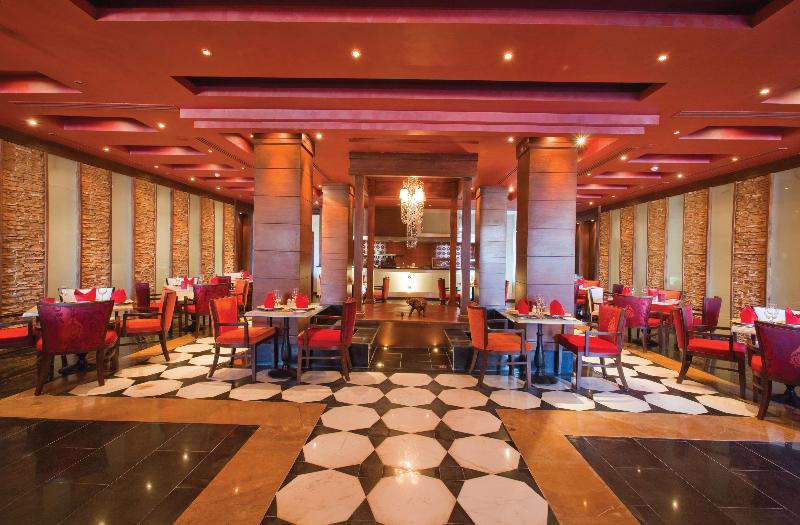 Sunrise Arabian Beach Resort -Grand Select- - Restoran
