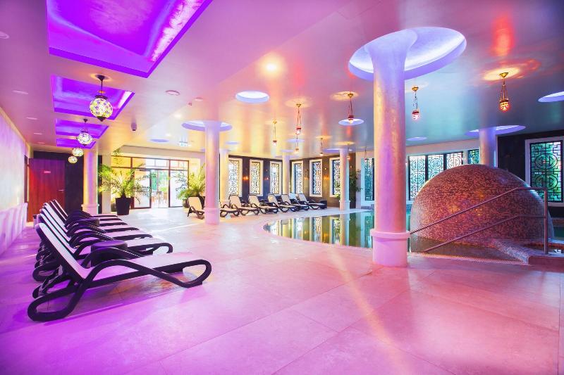Caramell Premium Resort - Havuz