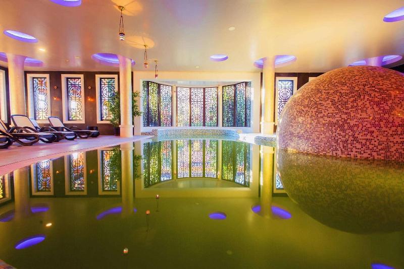 Caramell Premium Resort - Havuz