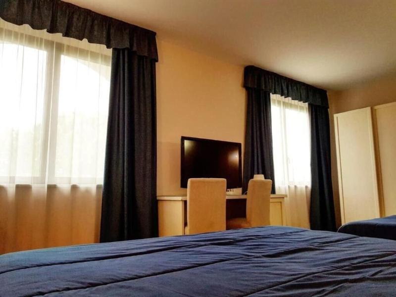 AMG Hotel Grifo - Oda