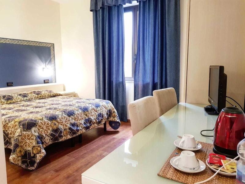 AMG Hotel Grifo - Oda