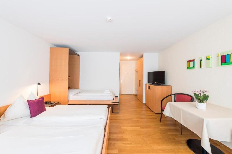 Hotel Krone - Oda