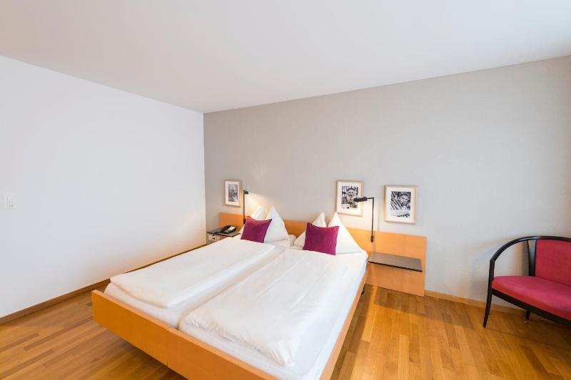 Hotel Krone - Oda