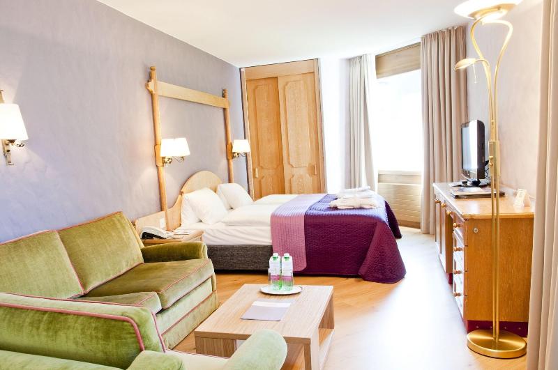 Hotel Rosatsch - Oda