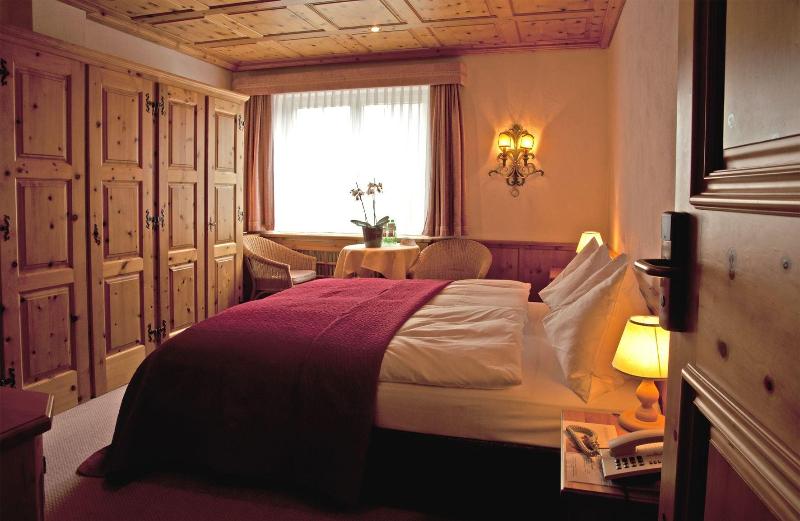 Hotel Rosatsch - Oda