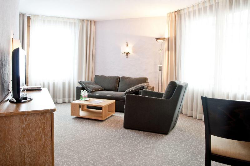 Hotel Rosatsch - Oda