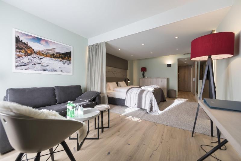 Hotel Rosatsch - Oda