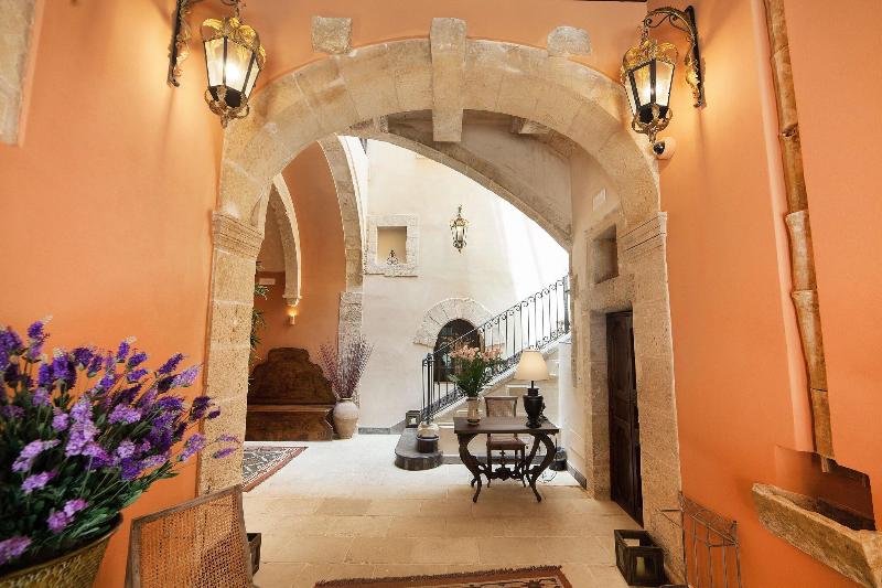 Algila Ortigia Charme Hotel - Lobi