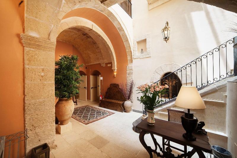 Algila Ortigia Charme Hotel - Lobi