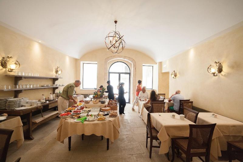 Algila Ortigia Charme Hotel - Restoran