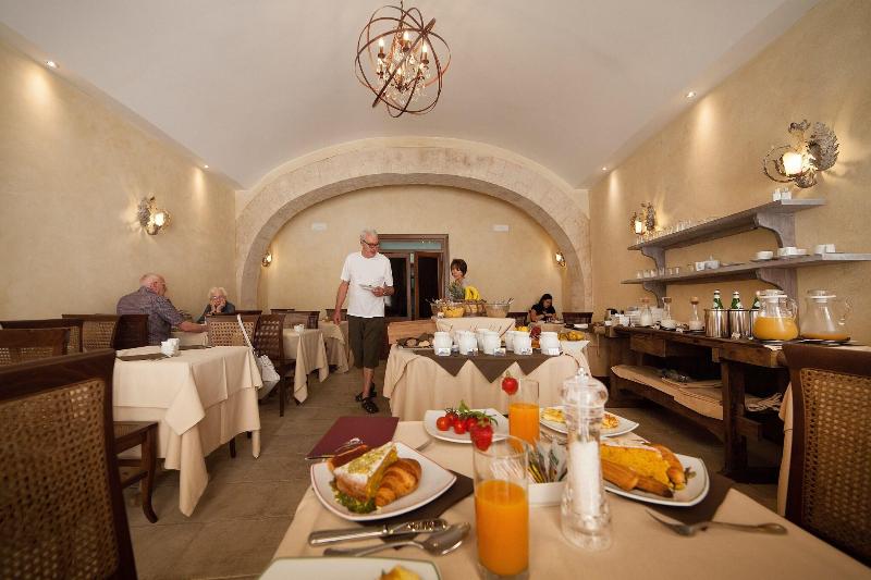 Algila Ortigia Charme Hotel - Restoran