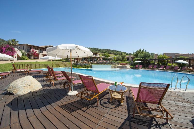 S'Incantu Resort - Havuz
