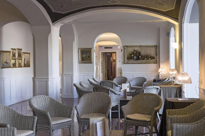 Beau Rivage - Bar
