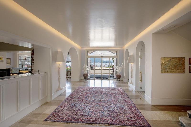 Beau Rivage - Lobi