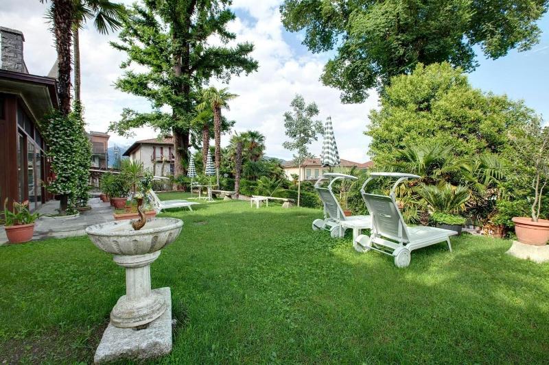 Beau Rivage - Genel