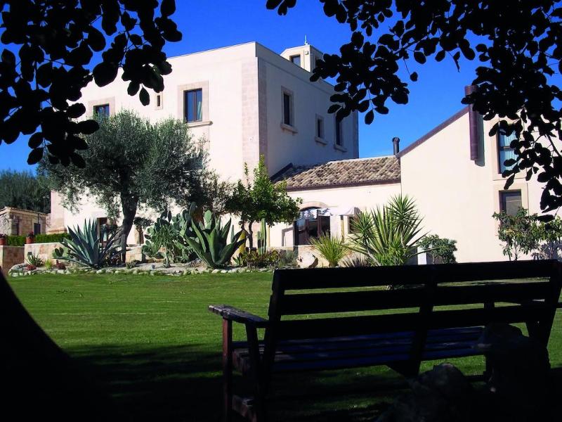 Relais Torre Marabino - Genel