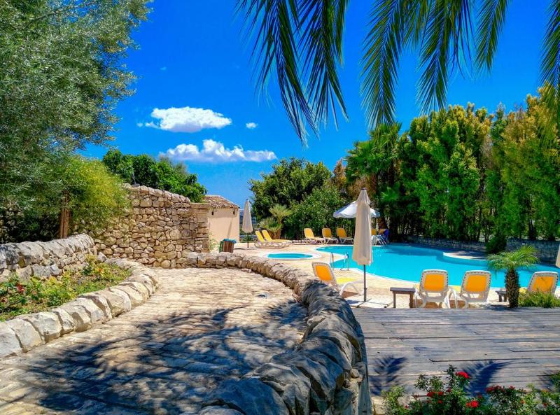 Relais Torre Marabino - Havuz