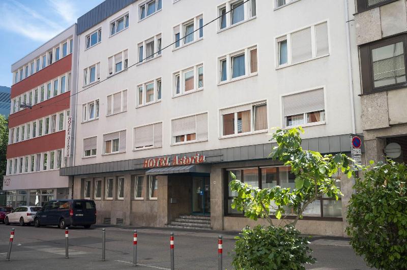 Astoria - Genel