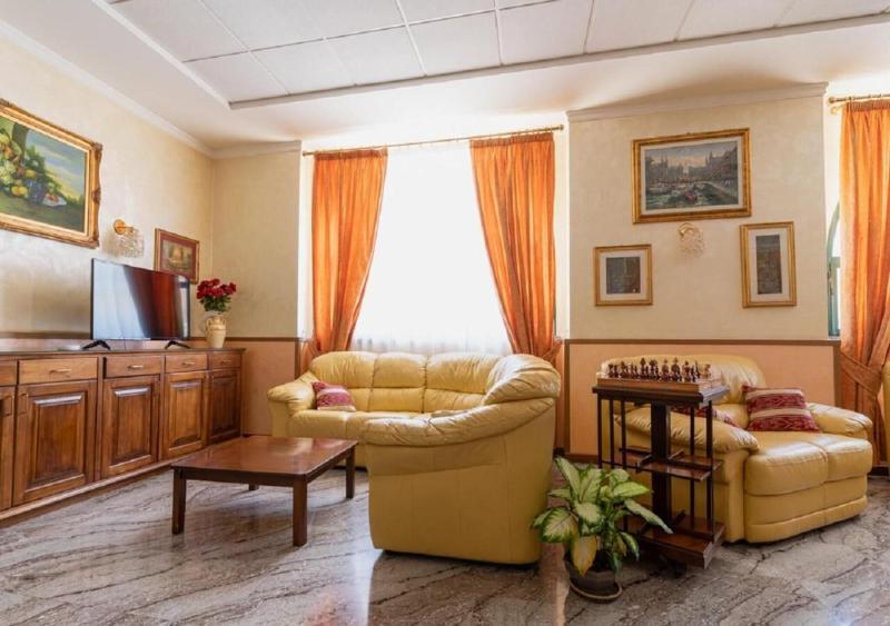 Villa delle Rose - Lobi