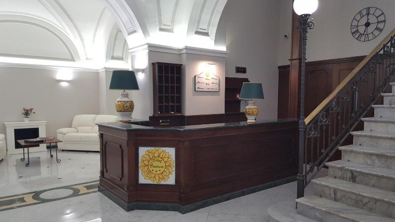 Hotel Centrum - Lobi