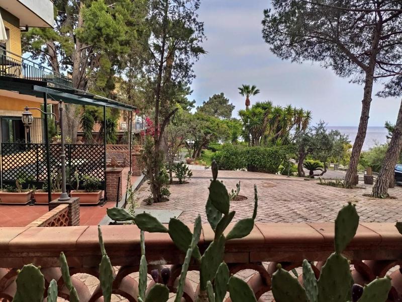 Villa delle Palme - Genel