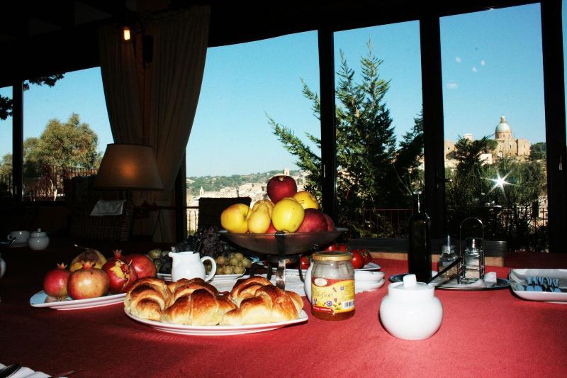 La Casa sulla Collina d'Oro - Restoran