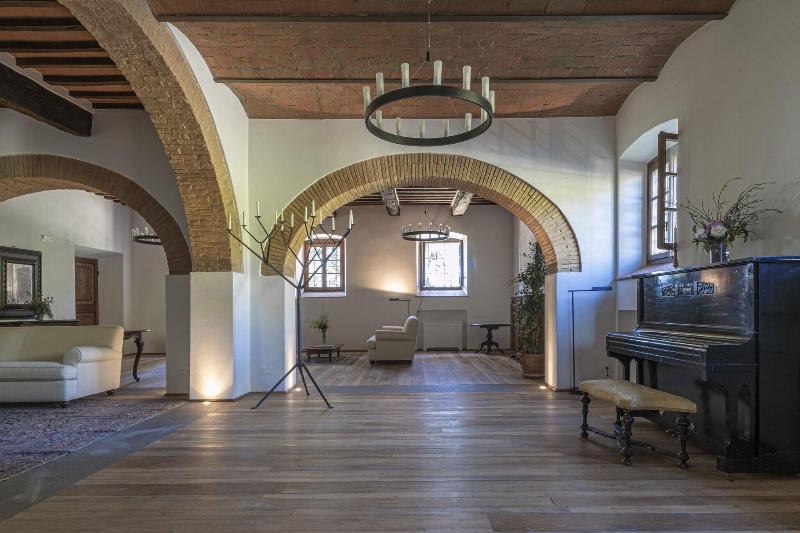 Tenuta di Sticciano - Lobi