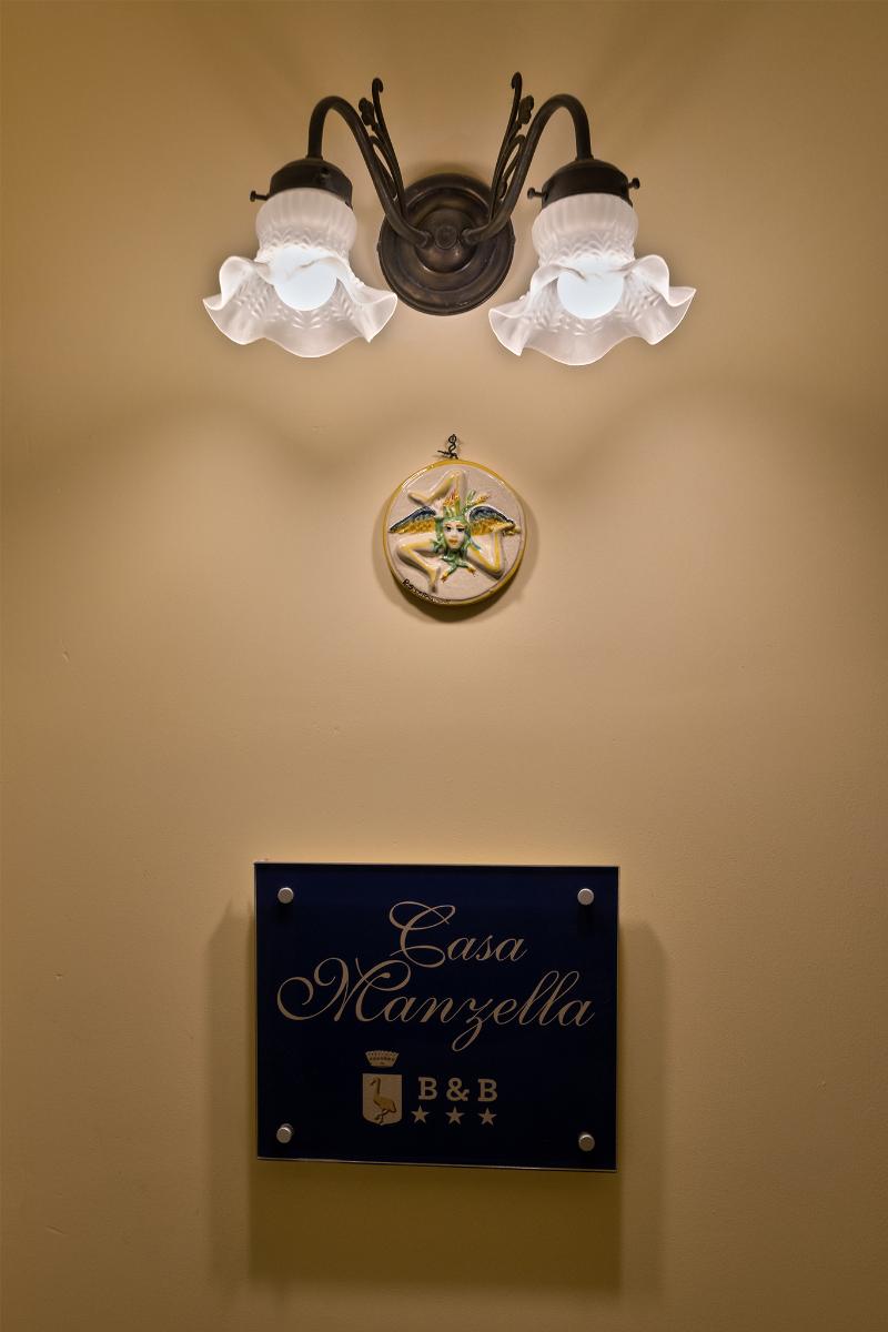 Casa Manzella - Genel