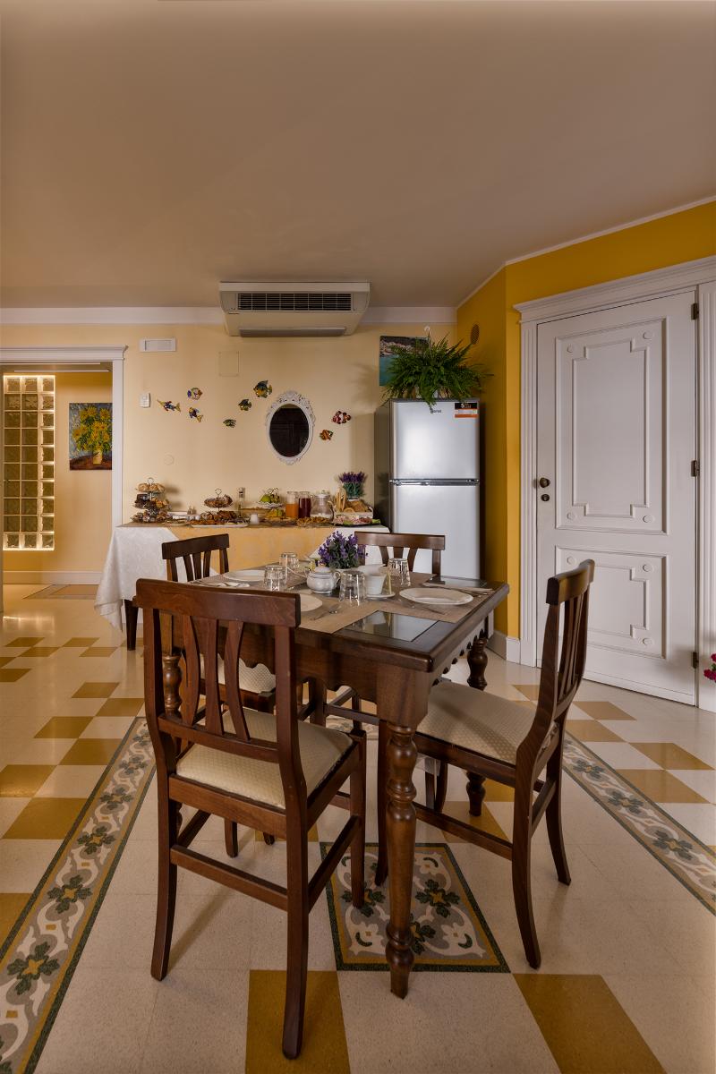 Casa Manzella - Genel
