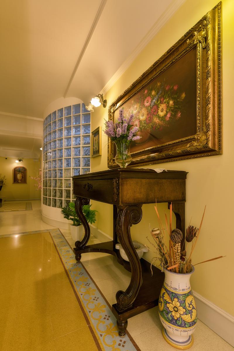 Casa Manzella - Genel
