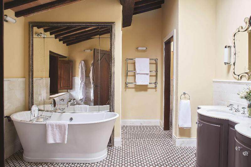 Castello di Casole, A Belmond Hotel, Tuscany - Oda