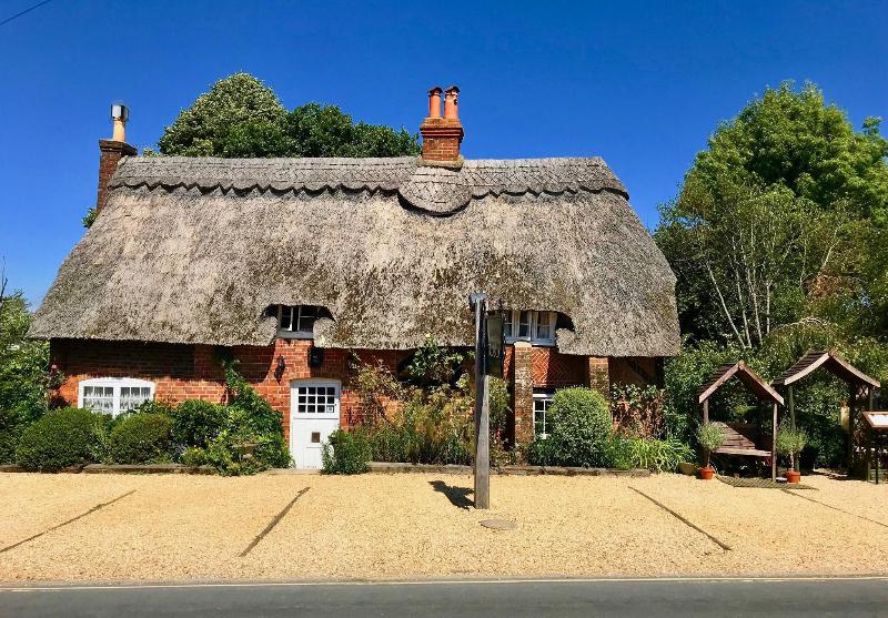 Thatched Cottage - Genel