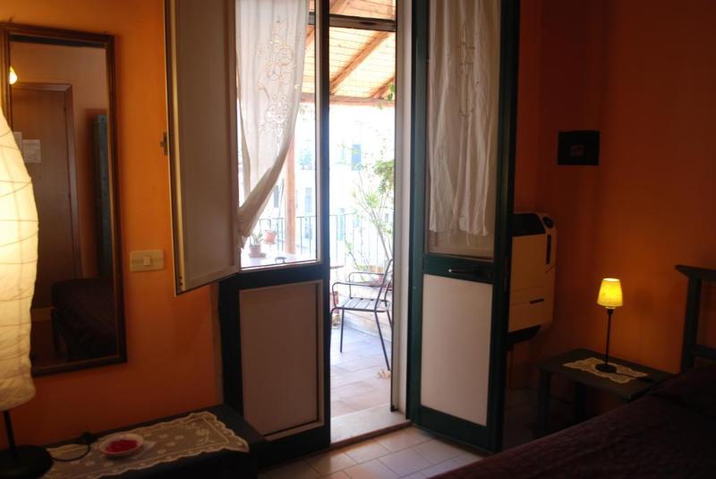 Al Mare in Città - Genel