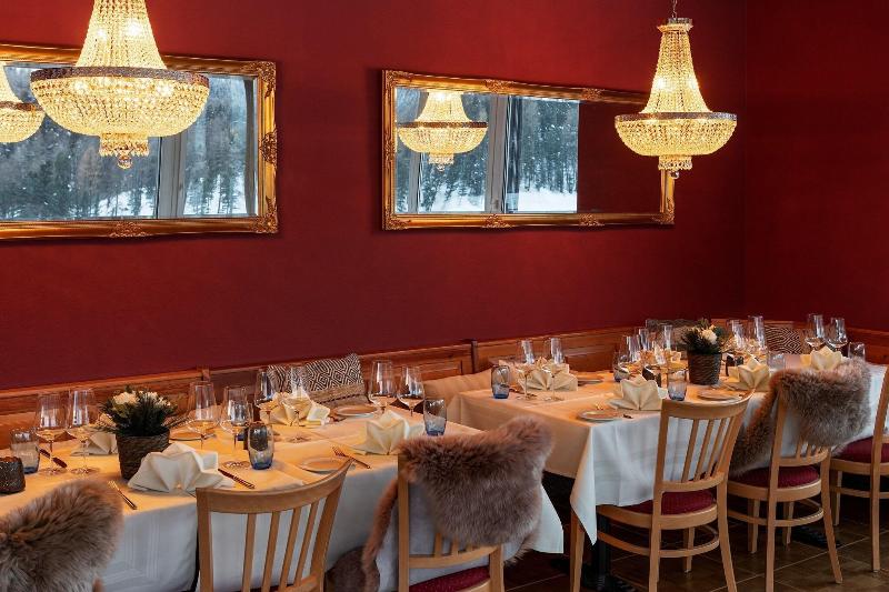 Hotel Europa Suites - Restoran