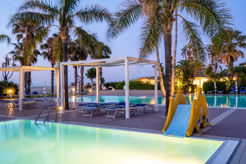 Le Dune Beach Club - Havuz