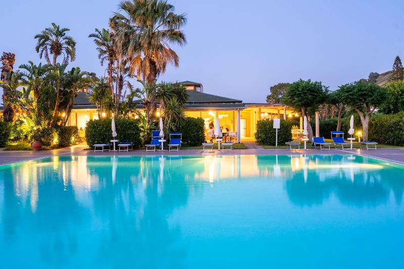 Le Dune Beach Club - Havuz