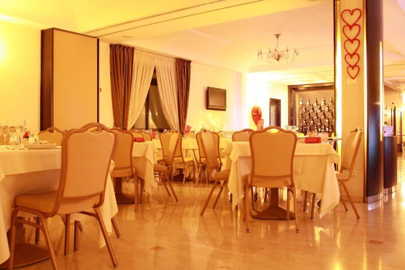Magic Hotel - Toplantı