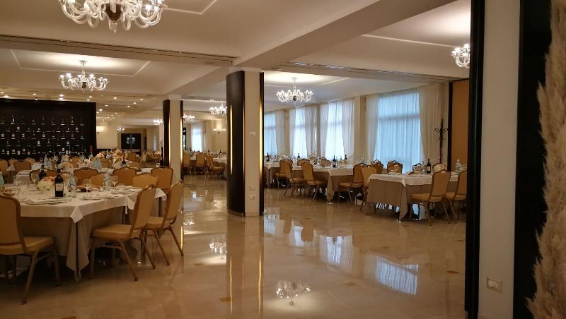 Magic Hotel - Restoran