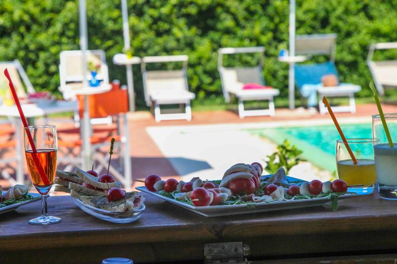 Galea - Bar