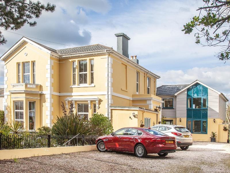 Court Prior Guest House - Genel
