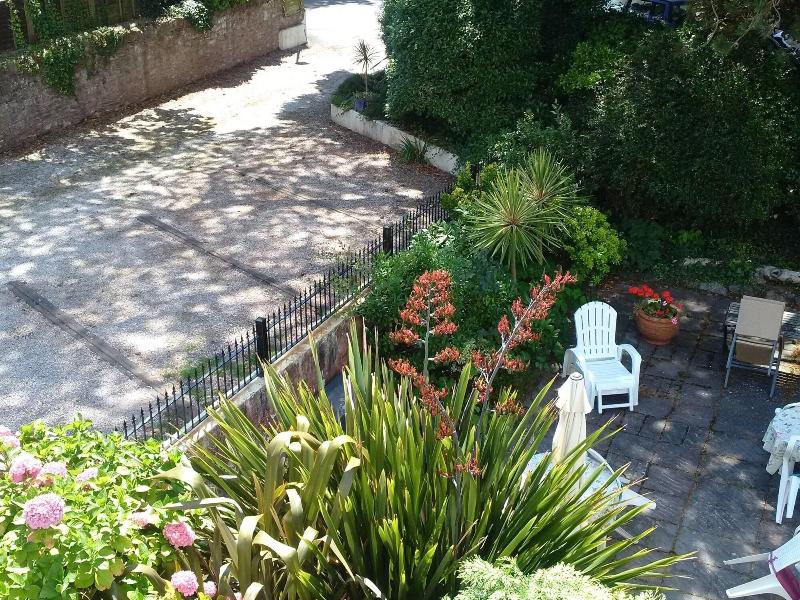 Court Prior Guest House - Genel