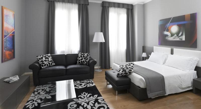 Palace Suite - Genel