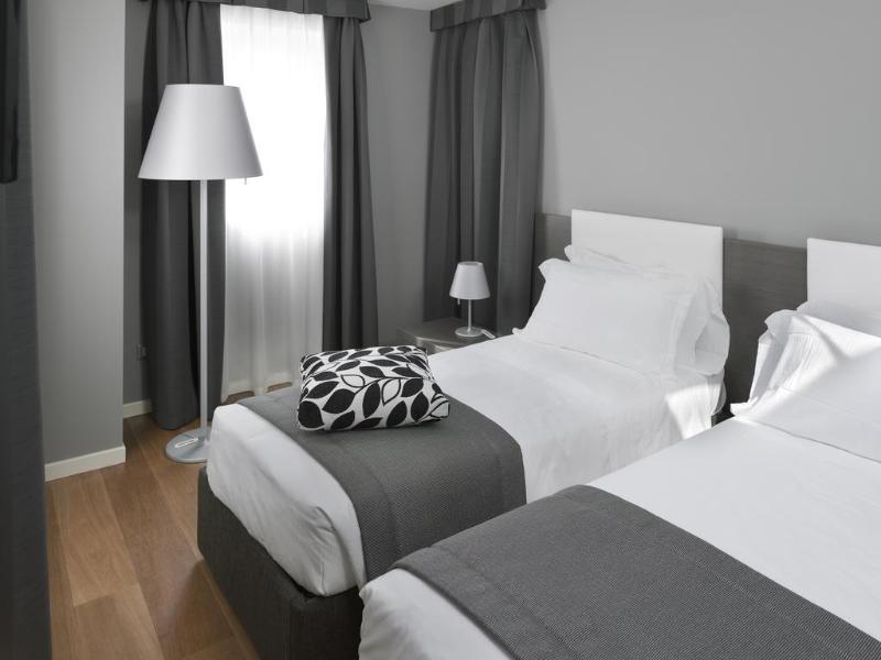 Palace Suite - Genel