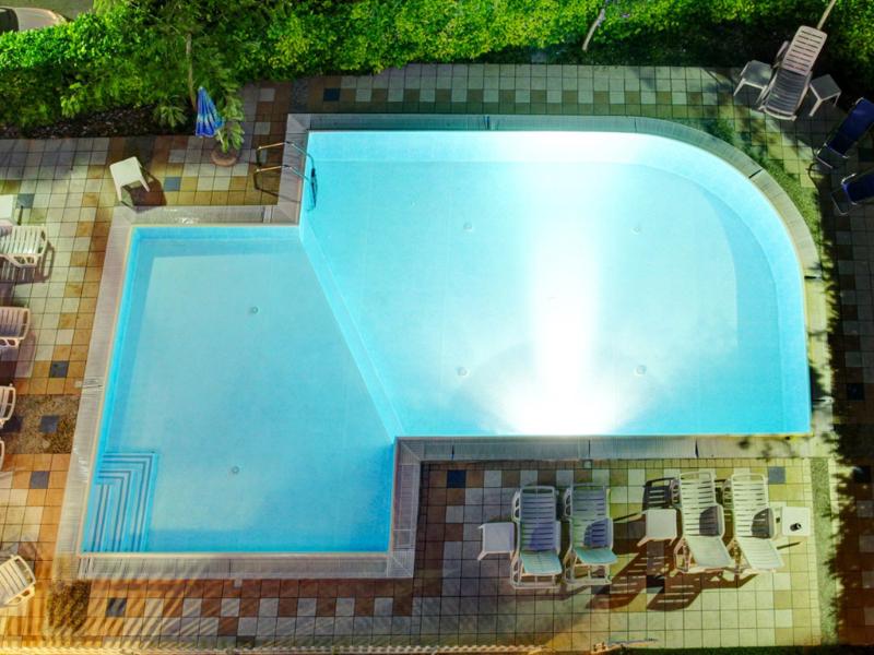 Hotel Helvetia - Havuz
