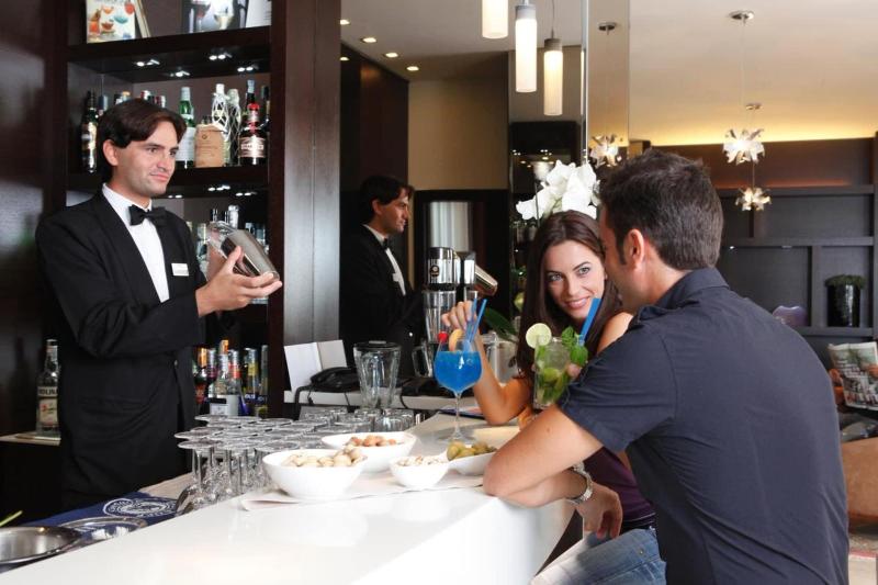 Laguna Palace - Bar