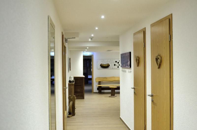 Burgstube Feldberg - Aktivite