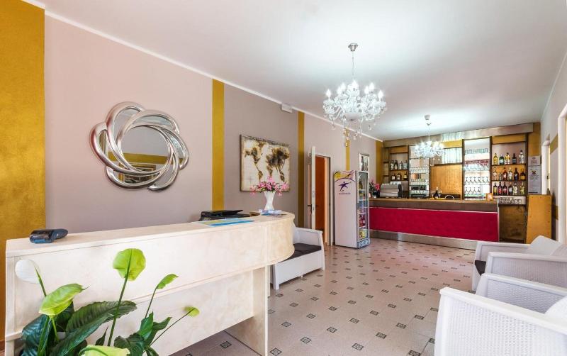 Hotel Romantik - Lobi
